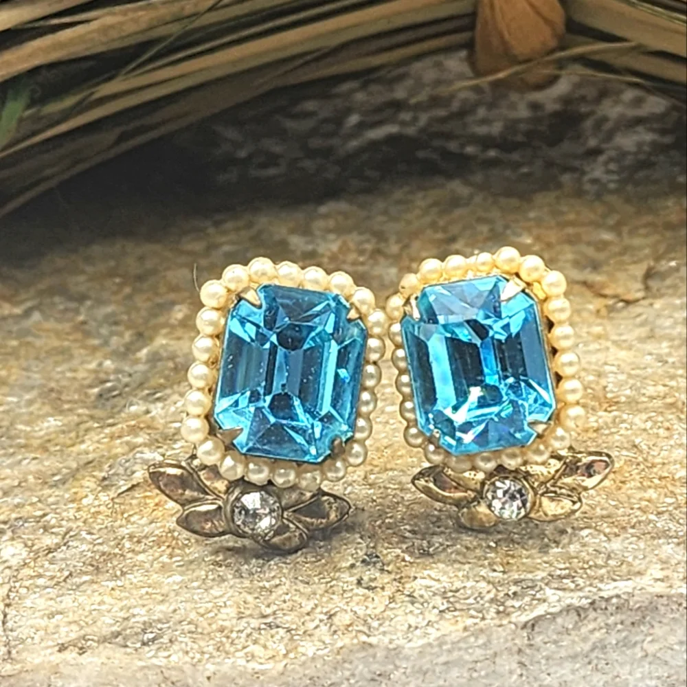 Signed Coro 30's Rhinestone Faux Pearl Earrings Clip-On Gold Tone Screw Back Vtg